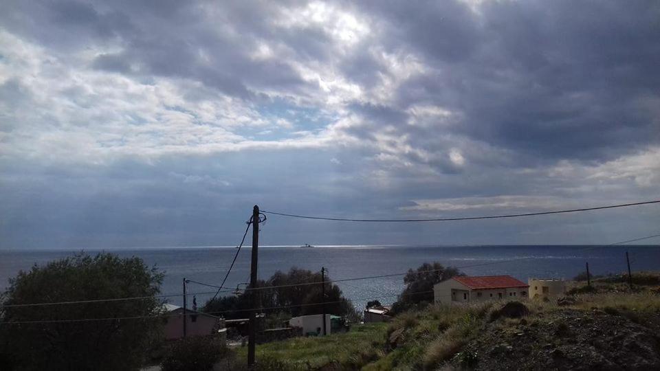 Sifis Pirounakis Anatoli Villa Léndasz Kültér fotó